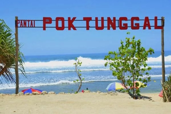pantai pok tunggal